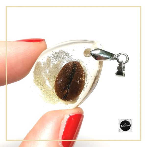 Valódi kávészemes gyanta CSEPP medál nyakláncként vagy kulcstartóként felszerelve